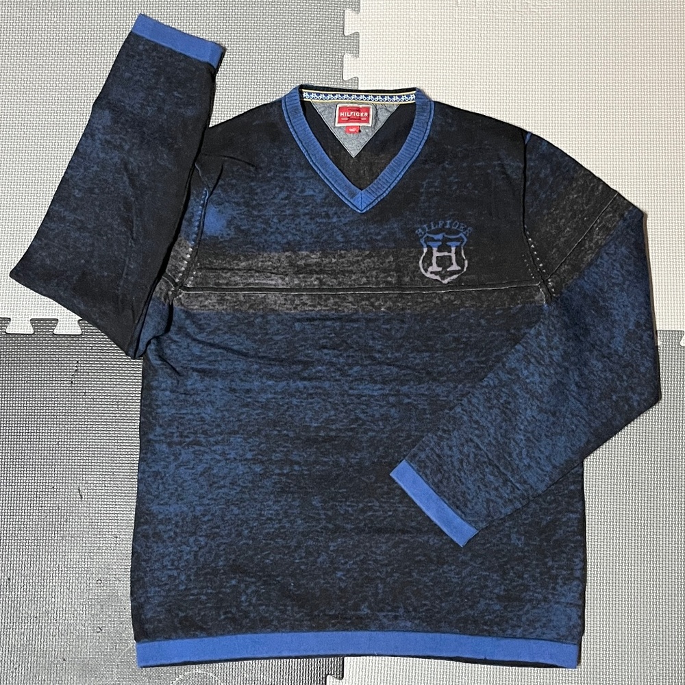 Men’s sweater